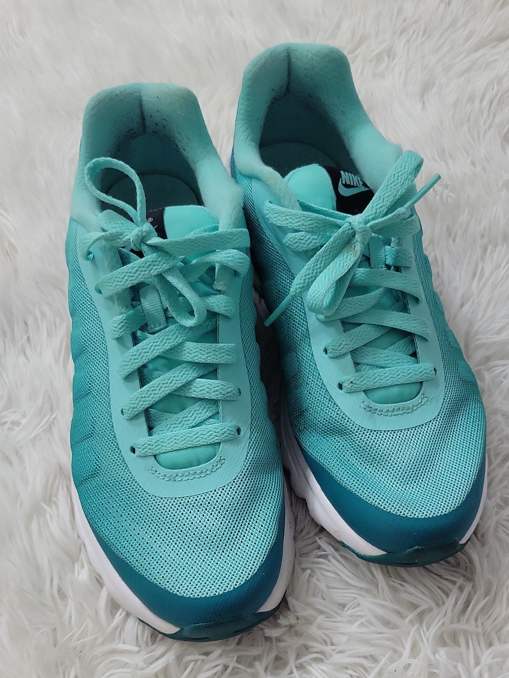 Nike Air Max Invigor Women's Air Max Print Hyper Turquoise, Black size 8.5 - Picture 3 of 6
